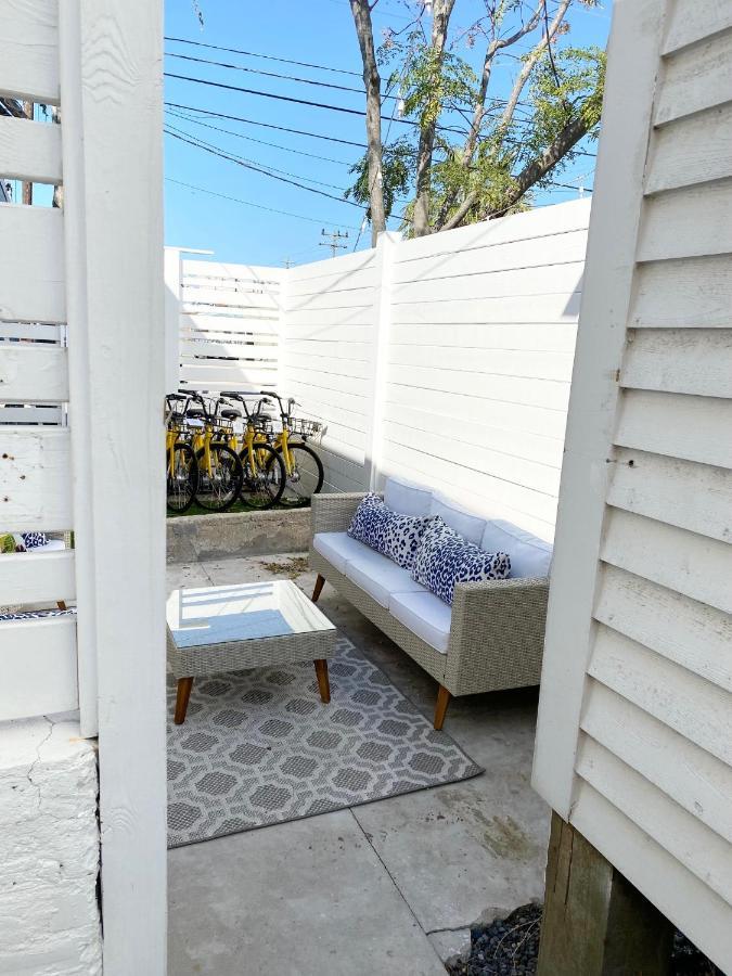 The Pink Room At Emily'S On The Island Galveston Exterior photo
